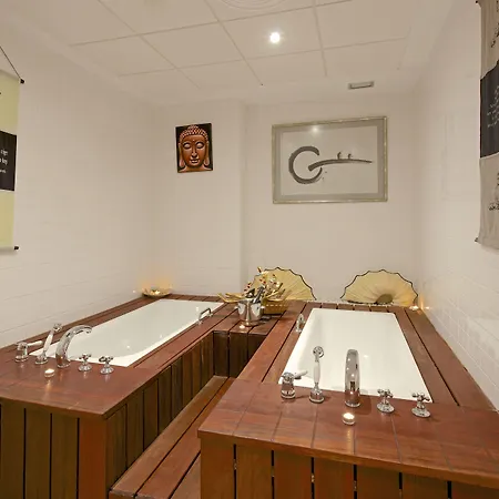 Iberostar Waves Gaviotas Park